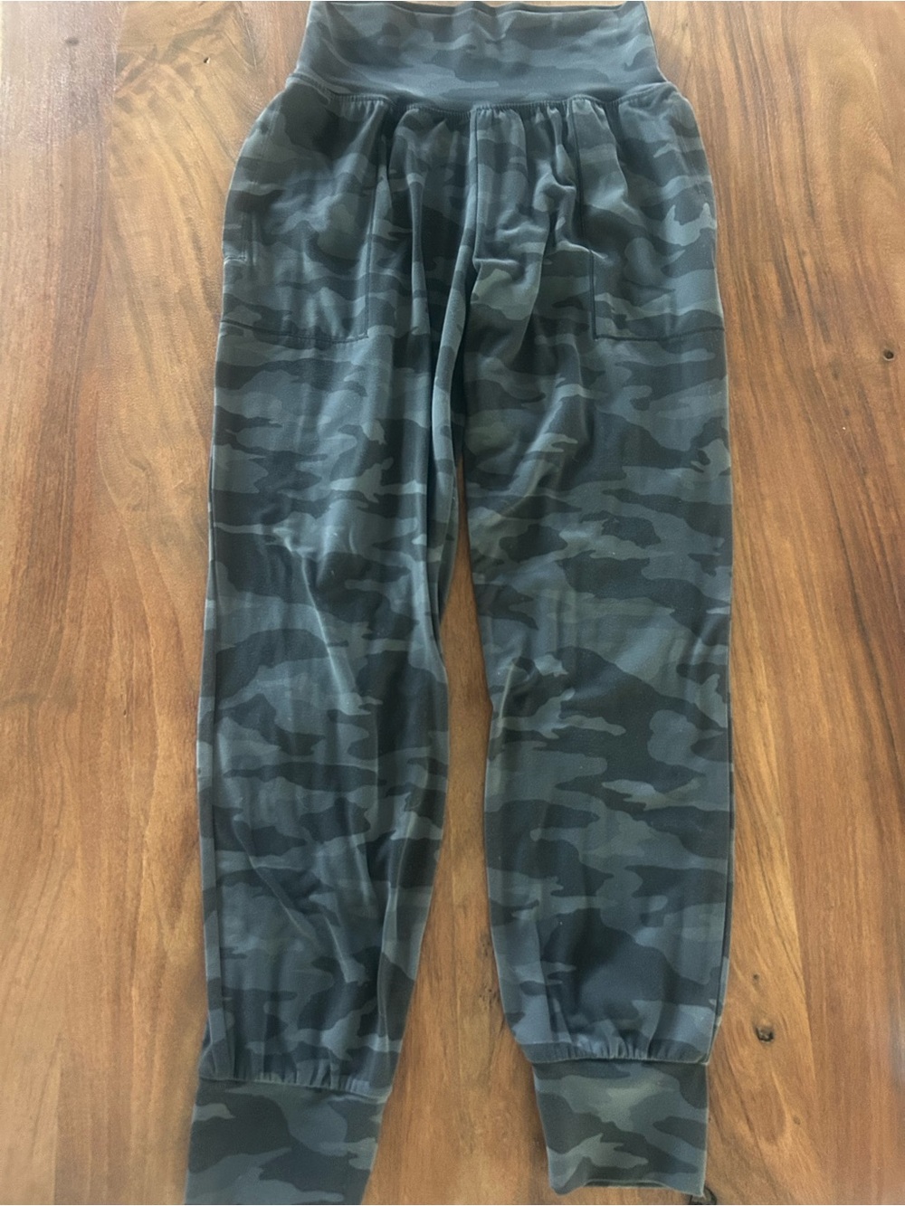 Athleta Salutation Camo Jogger High Rise Black/Gray XS